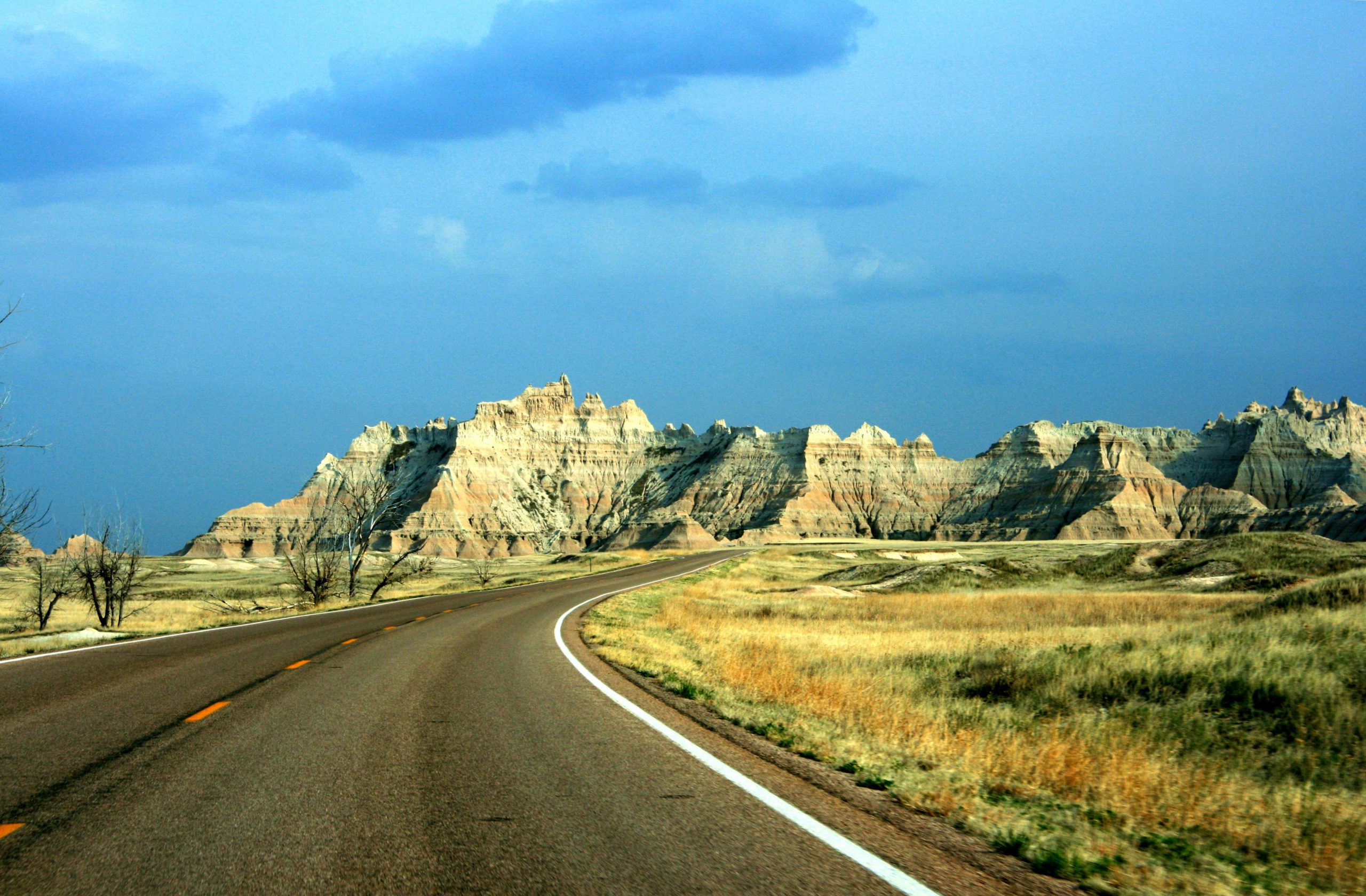 A 4-Day Road Trip Through South Dakota’s Parks, Filled With Wildlife and Monuments